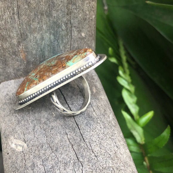 Handmade turquoise statement ring - Picture 3 of 4